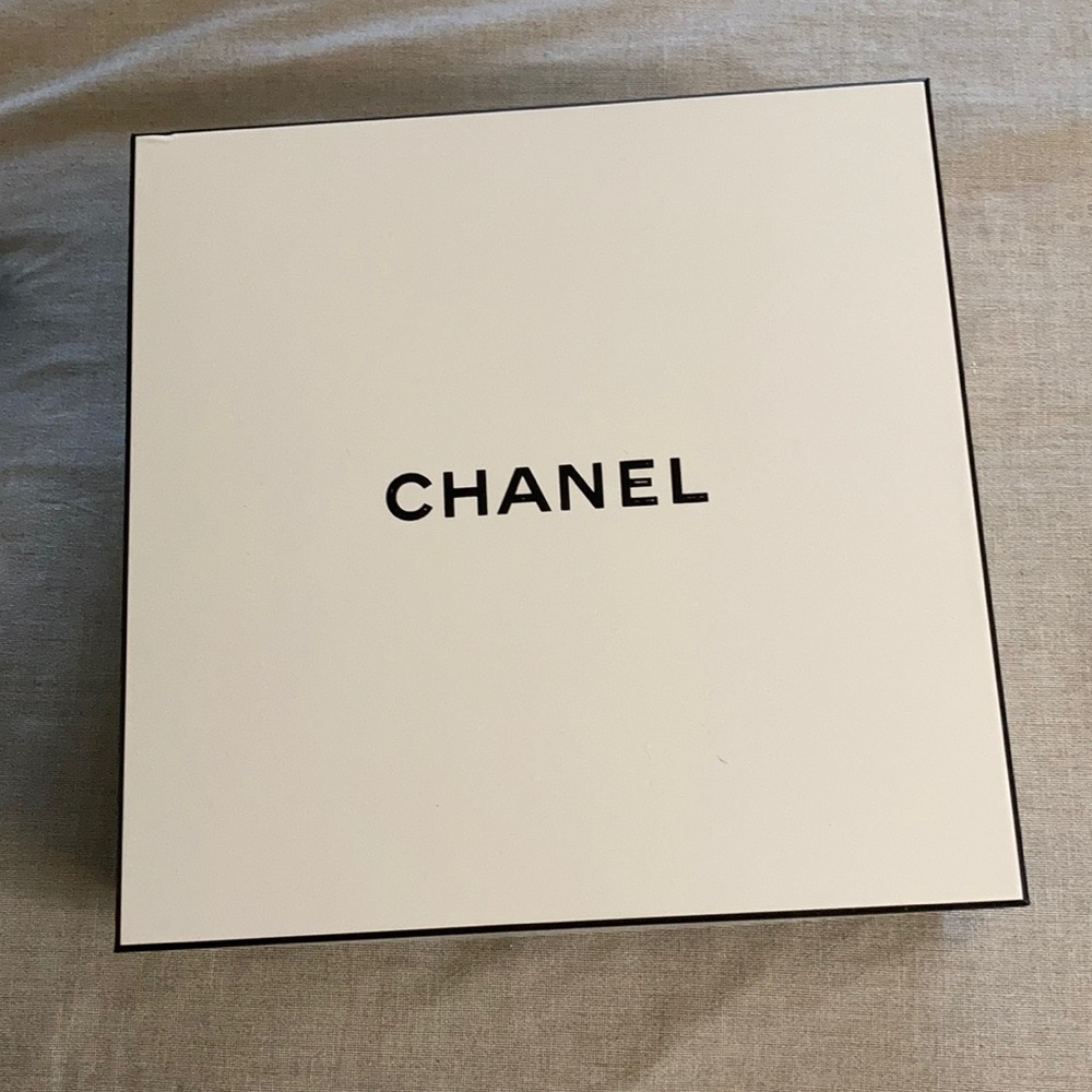 Chanel Gift box
